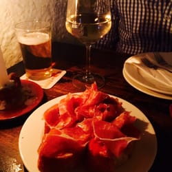Bodega Dali - Bread and Jamon