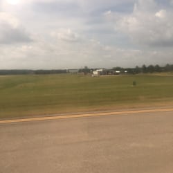 United Airlines - Not much to see here, wait I hear banjo music...