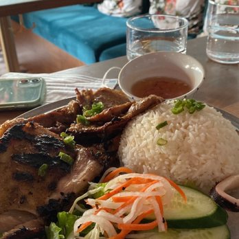 Bonjour Vietnam Bistro - Lemongrass Chicken - Vietnamese Near Me - Vancouver, British Columbia Bonjour Vietnam Bistro - Lemongrass Chicken - Vietnamese Near Me - Vancouver, British Columbia