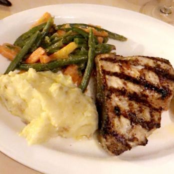 Bella Restaurant - Italian Near Me - Glendale, Rhode Island
