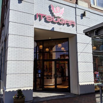 IT'SUGAR - Outside. Storefront. Entrance. - Candy Stores Near Me - Atlanta, Georgia