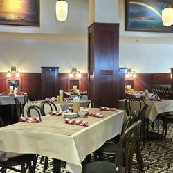 Ted's Montana Grill - Interior