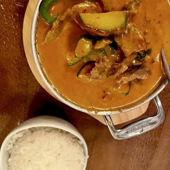S T Noodle Bar - Panang Curry with beef and a side of white rice. - Thai Near Me - Long Beach, California S T Noodle Bar - Panang Curry with beef and a side of white rice. - Thai Near Me - Long Beach, California