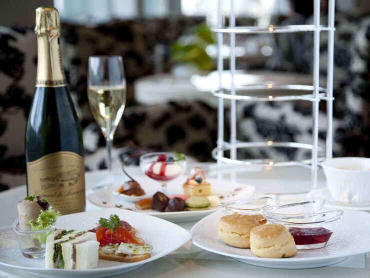 ラウンジ＆バーグラン・ブルー