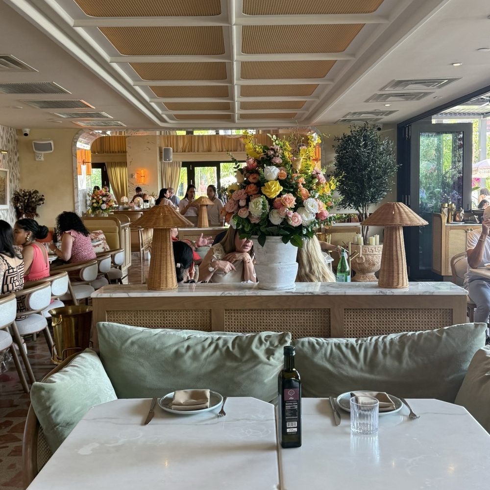 Elia - Inside - Italian Near Me - Miami, Florida Elia - Inside - Italian Near Me - Miami, Florida
