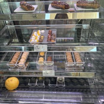 Cassis Market - Bakeries Near Me - Saint Petersburg, Florida Cassis Market - Bakeries Near Me - Saint Petersburg, Florida