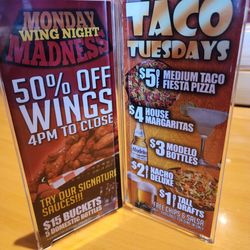 Massey's Pizza Sports Bar & Wings - Daily specials