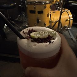 Cave du 38 Riv' - Great drinks! I had a lychee rose vodka drink