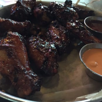 Burger Bar Chicago - Sassy Wings! - Burgers Near Me - Chicago, Illinois