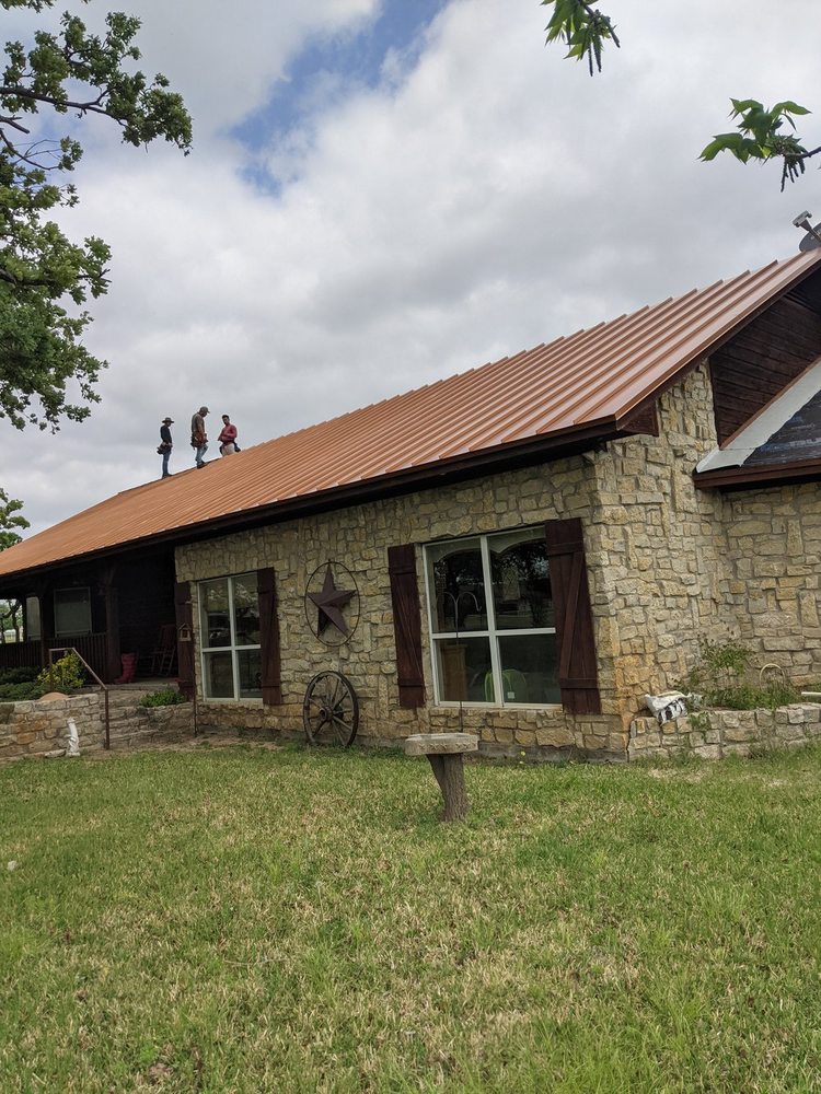 Slide of Maxim Construction Group