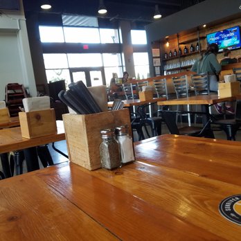 Sunriver Brewing -Oakway Pub - New American Near Me - Eugene, Oregon