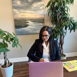 Keys to Haven - With almost two decades of experience as a therapist, I am dedicated to helping my clients navigate through life's challenges.