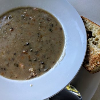 Queenston Heights Restaurant - An incredible Chowder!! - Canadian (New) Near Me - Queenston, Ontario