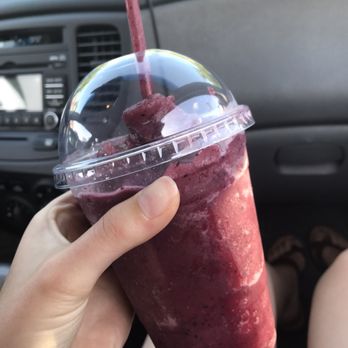 Wicked Fresh Cafe - Berry blast (5 ingredients but somehow flavorless ?) - Wraps Near Me - Johnston, Rhode Island Wicked Fresh Cafe - Berry blast (5 ingredients but somehow flavorless ?) - Wraps Near Me - Johnston, Rhode Island