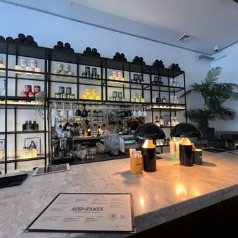 Aubi & Ramsa - The bar area their is more seating - Ice Cream & Frozen Yogurt Near Me - New York, New York