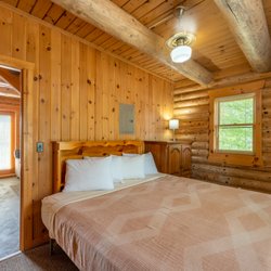 Deer Ridge Resort - Cabin 7