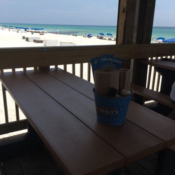 Pineapple Willy's - Seafood Near Me - Panama City Beach, Florida Pineapple Willy's - Seafood Near Me - Panama City Beach, Florida
