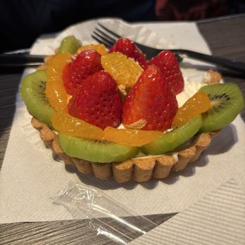 Sweet Hut Bakery & Cafe - Mini Fruit Tart - Coffee & Tea Near Me - Atlanta, Georgia