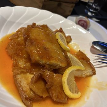 Brisbaine Phoenix - Lemon chicken - Chinese Near Me - Brisbane City, QLD
