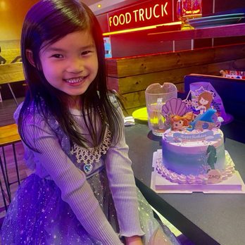 Little Swan Bakery - Bakeries Near Me - Alhambra, California