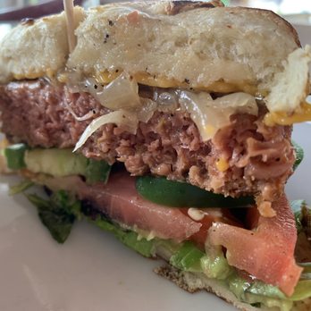 Full Bloom Vegan - Beyond Burger! - Vegan Near Me - Miami Beach, Florida