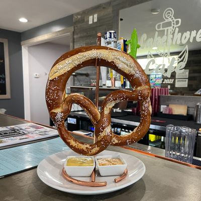 Lakeshore Cafe Bar & Grill by null