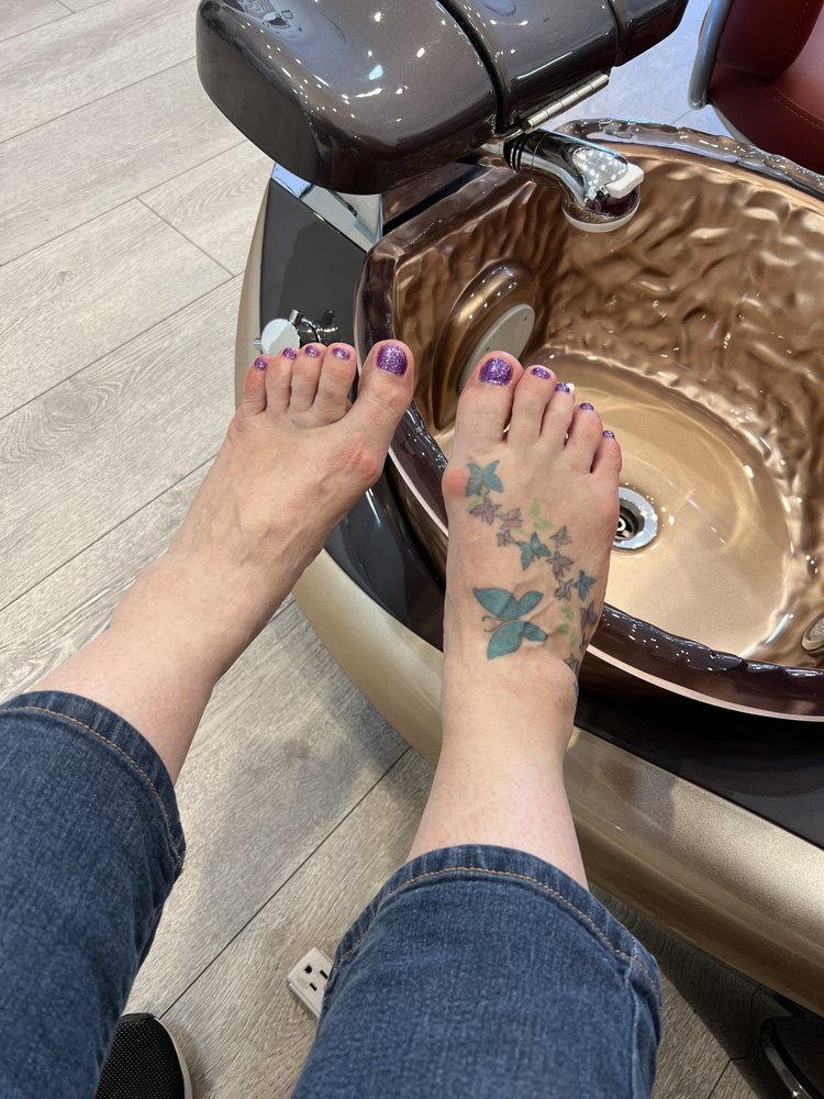 HOLLYWOOD NAILS Updated October 2024 24 Reviews 8638 Granville St