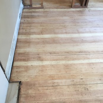 Hardwood Floor Specialist - All of the black tar-like adhesive was removed without damaging the floor underneath. - Flooring Near Me - Vancouver, Washington Hardwood Floor Specialist - All of the black tar-like adhesive was removed without damaging the floor underneath. - Flooring Near Me - Vancouver, Washington