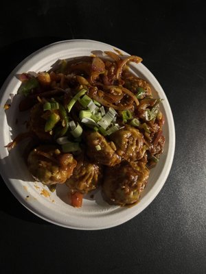 Everest Momo by null