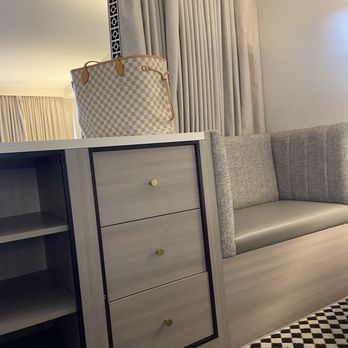 Chamberlain West Hollywood - Extra storage in bedroom - Hotels Near Me - West Hollywood, California Chamberlain West Hollywood - Extra storage in bedroom - Hotels Near Me - West Hollywood, California