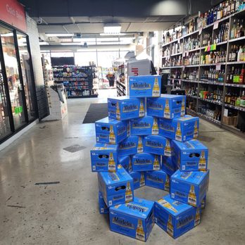 South Loop Market - Grocery Near Me - Chicago, Illinois