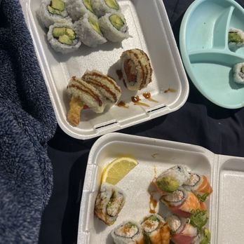 Tomo7 sushi - Sushi Bars Near Me - Riverside, California Tomo7 sushi - Sushi Bars Near Me - Riverside, California