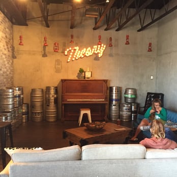 Common Theory - Interior - Gastropubs Near Me - San Diego, California