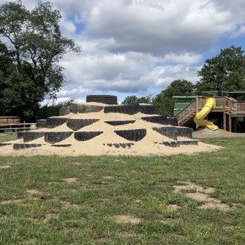 ADAM'S FARM - Climbing activities, slides, basketball.. - Pumpkin Patches Near Me - Cumberland, Rhode Island