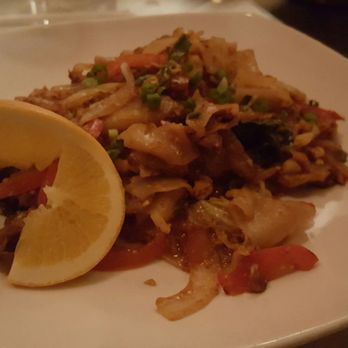 Sun Cuisines - Pad kee mao - Thai Near Me - Buffalo, New York Sun Cuisines - Pad kee mao - Thai Near Me - Buffalo, New York
