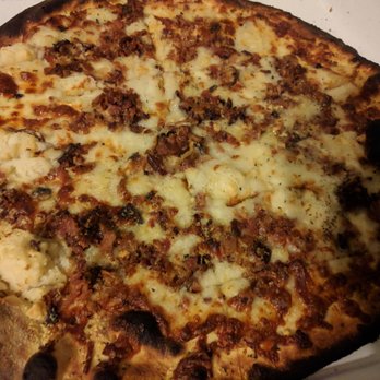 BAR - Pizza Near Me - New Haven, Connecticut BAR - Pizza Near Me - New Haven, Connecticut