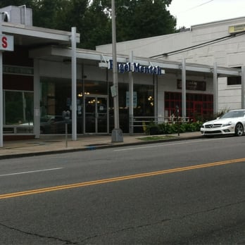 Bagel Mentch - Across the street view - Bagels Near Me - Great Neck, New York Bagel Mentch - Across the street view - Bagels Near Me - Great Neck, New York