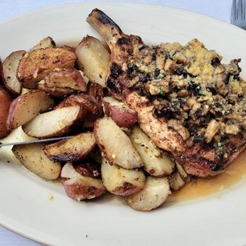 Gianni's Cafe - Tomahawk Pork Chop - Italian Near Me - Kildeer, Illinois