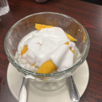 Thai Ocha - Mango sticky rice - Thai Near Me - Plymouth, Michigan Thai Ocha - Mango sticky rice - Thai Near Me - Plymouth, Michigan