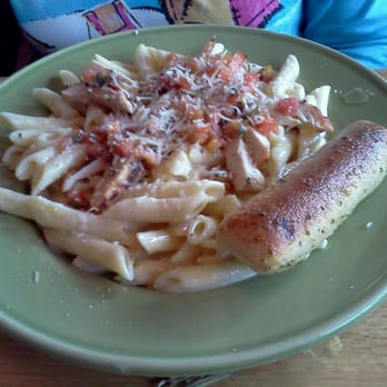 Applebee's Grill + Bar - 3 Cheese Pasta. Super Good! - American Near Me - Menomonee Falls, Wisconsin Applebee's Grill + Bar - 3 Cheese Pasta. Super Good! - American Near Me - Menomonee Falls, Wisconsin