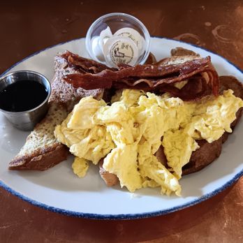 Amsterdam Restaurant - Savoury French Toast - Breakfast & Brunch Near Me - Kamloops, British Columbia