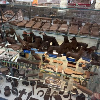 The Fudge Pot - Candy Stores Near Me - Chicago, Illinois The Fudge Pot - Candy Stores Near Me - Chicago, Illinois