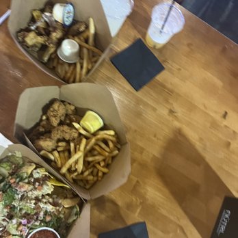 Fowling Warehouse - Fowling Fingers N Fries "Piling on" Nachos 10 Wings & Fries - American Near Me - Atlanta, Georgia