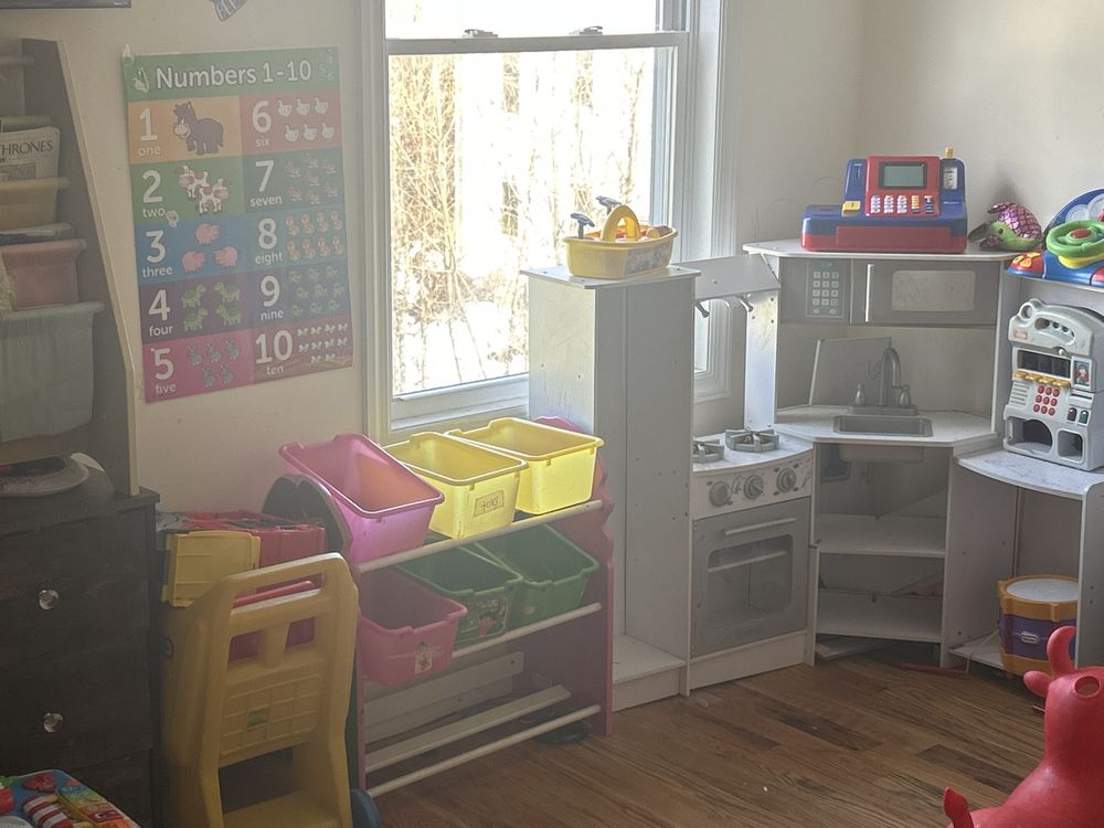 Essential Child Daycare - childcare center in Newark, NJ