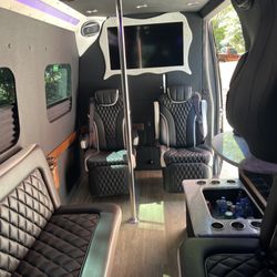 Dakota Executive Transportation