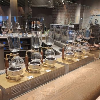 Starbucks Reserve Roastery Chicago - Coffee Roasteries Near Me - Chicago, Illinois
