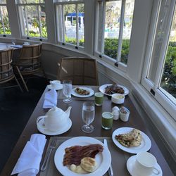 Grand Dining Room - Sun room for breakfast