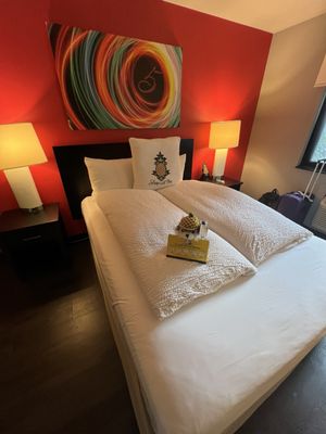 Hotel Five - A Staypineapple Hotel by null