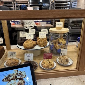 Levain Bakery - Bakeries Near Me - Newport Beach, California Levain Bakery - Bakeries Near Me - Newport Beach, California