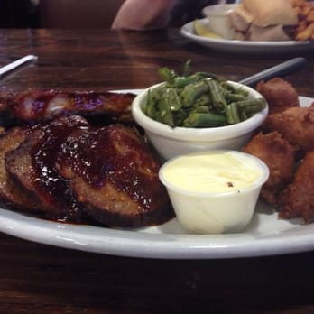 Wubba's BBQ Shack - Yum! Sampler plate - Barbeque Near Me - Klamath Falls, Oregon